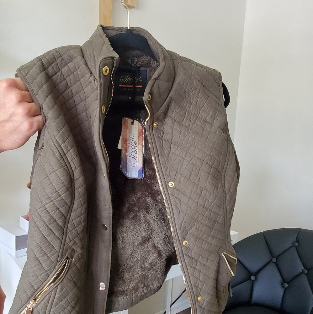 [SOLD]Fashion Nova Vest